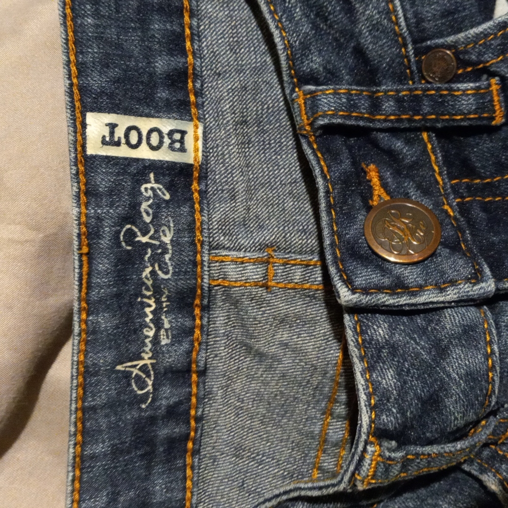 American Rag Jeans - Picture 3 of 4